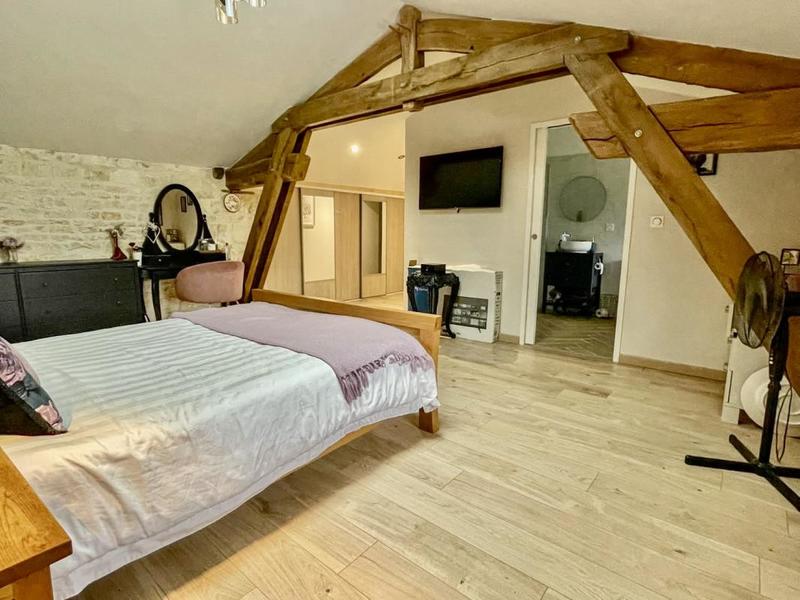 Maison de maîtres - 177 m² - 8 pièces