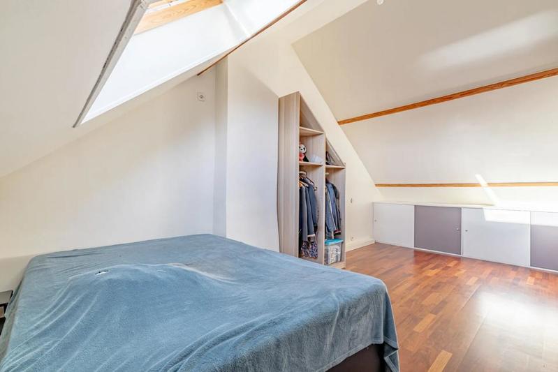 Maison - 95 m² - 5 pièces