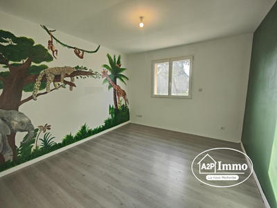 Maison - 92 m² - 4 pièces