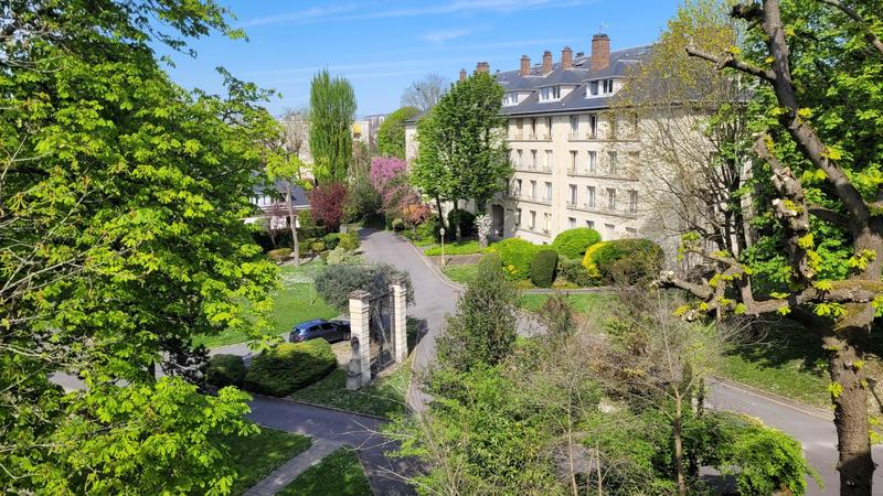 Appartement - 102 m² - 5 pièces