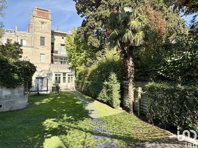 Appartement - 168 m² - 5 pièces