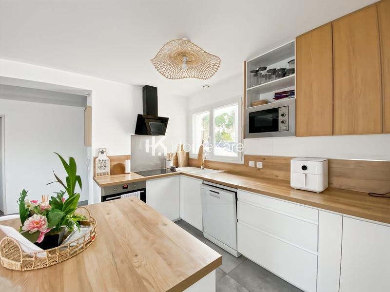 Maison - 105 m² - 4 pièces