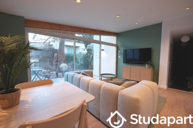 Chambre - 12 m² - 1 pièce