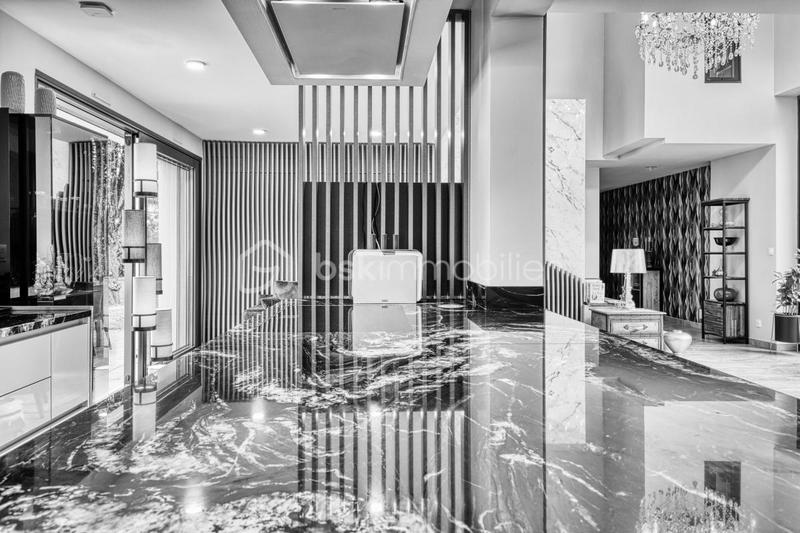 Villa - 168 m² - 4 pièces