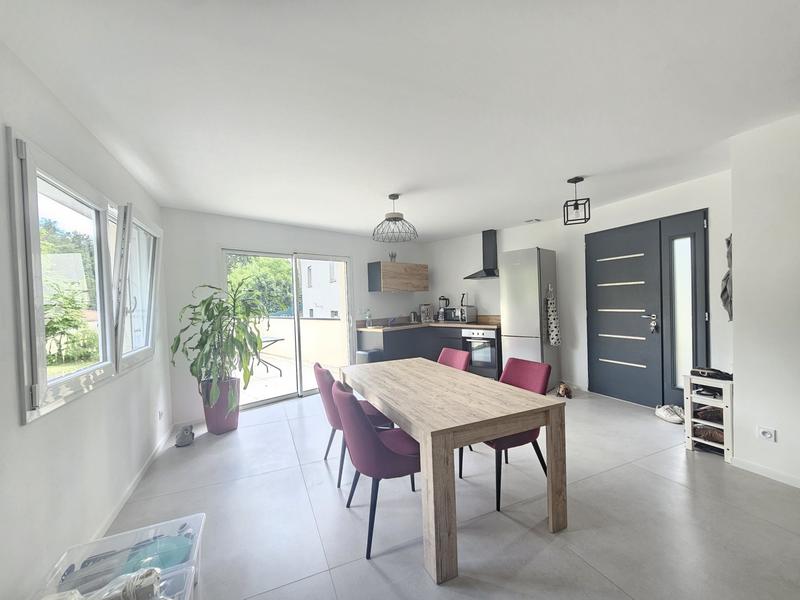 Maison - 84 m² - 4 pièces