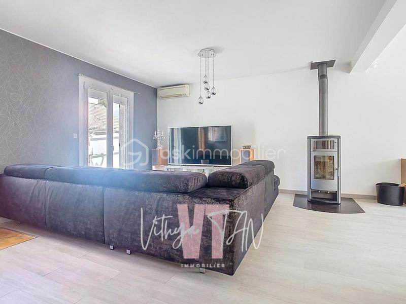 Maison - 120 m² - 6 pièces