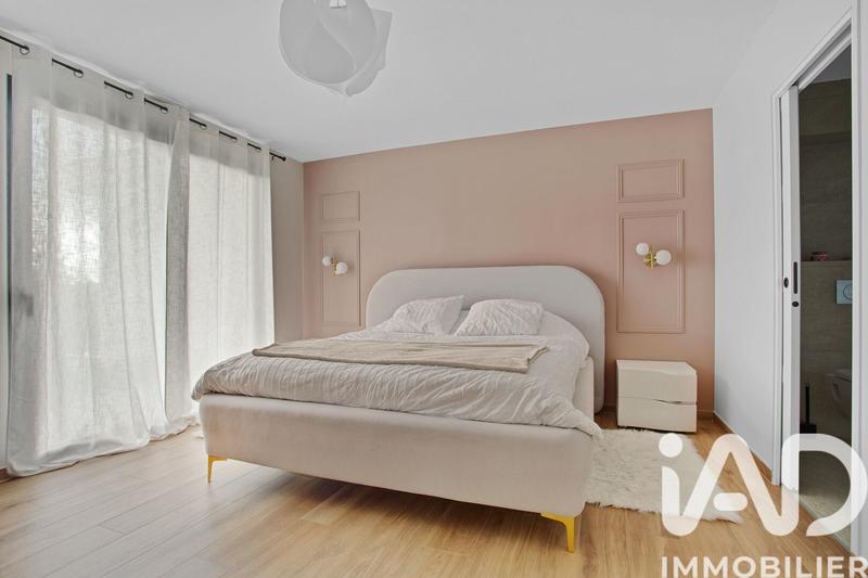 Maison de maîtres - 267 m² - 13 pièces