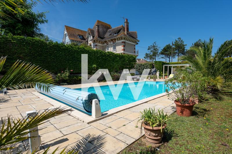 Maison - 172 m² - 8 pièces