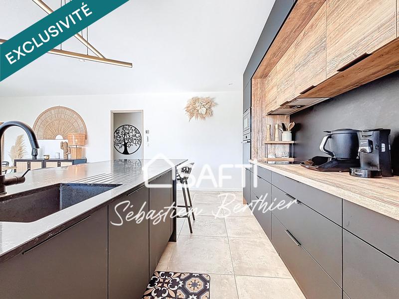 Maison - 140 m² - 5 pièces