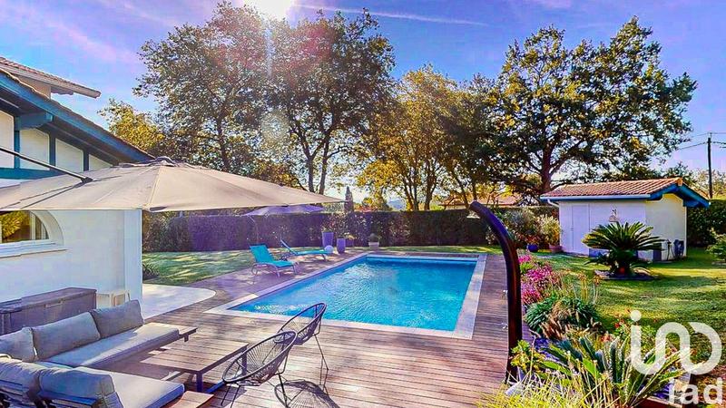 Maison - 175 m² - 7 pièces