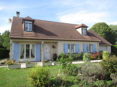Maison - 143 m² - 5 pièces
