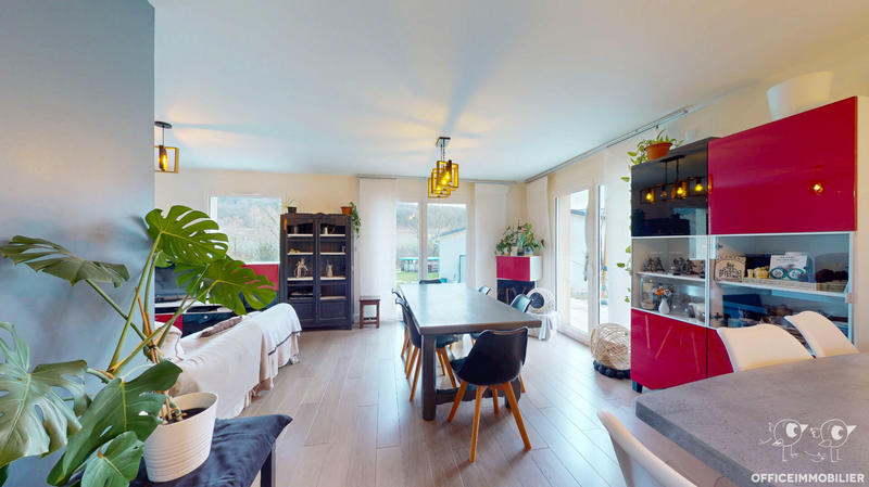 Maison - 120 m² - 6 pièces