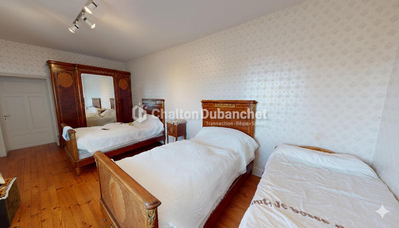 Maison - 160 m² - 5 pièces