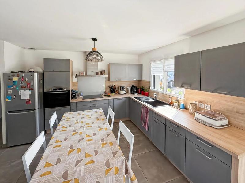 Maison traditionnelle - 178 m² - 6 pièces