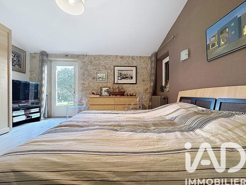 Maison - 284 m² - 10 pièces