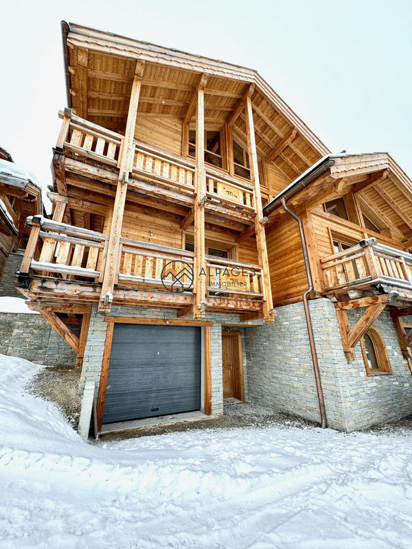 Châlet - 257 m² - 10 pièces