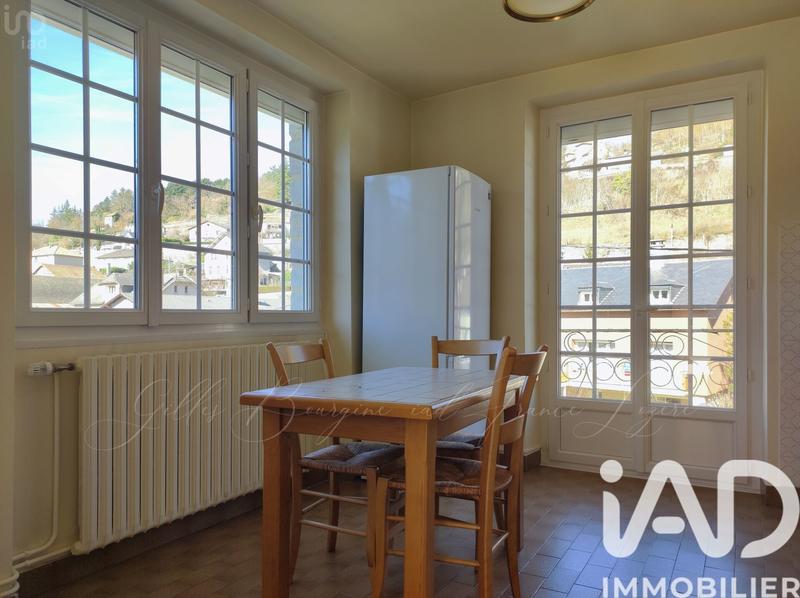 Appartement - 90 m² - 4 pièces