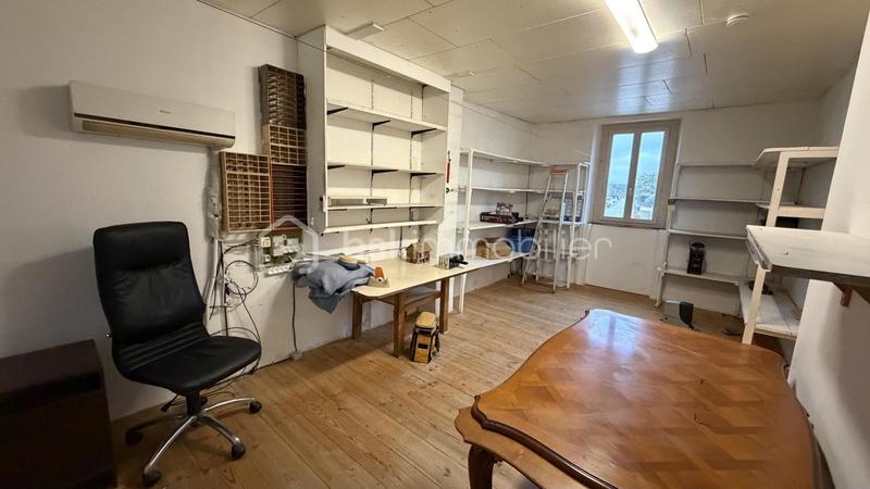 Maison - 137 m² - 5 pièces