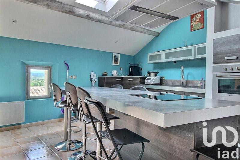 Appartement - 94 m² - 3 pièces