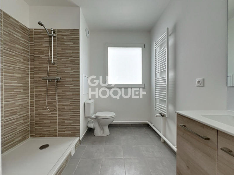 Appartement - 102 m² - 5 pièces