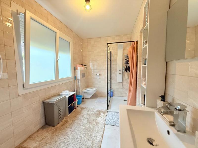 Appartement - 90 m² - 3 pièces