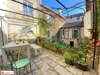 Maison - 380 m² - 11 pièces