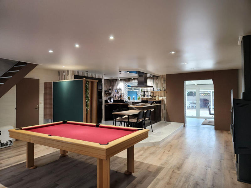 Maison - 224 m² - 11 pièces