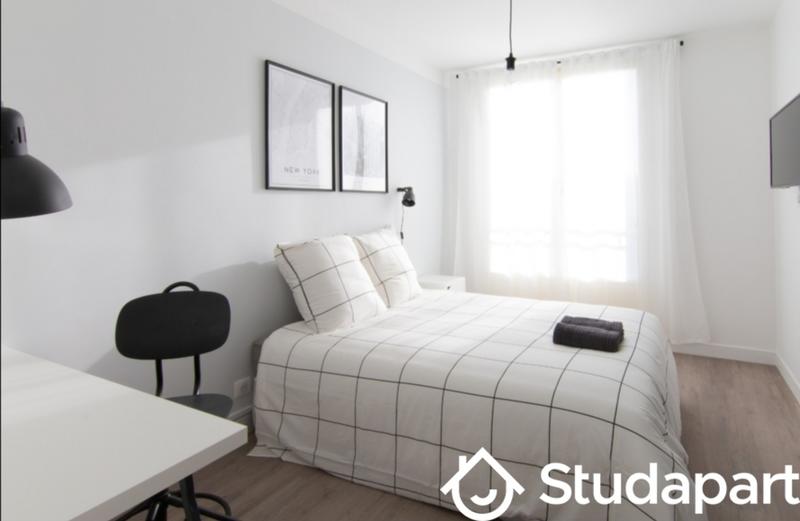 Chambre - 11 m² - 1 pièce