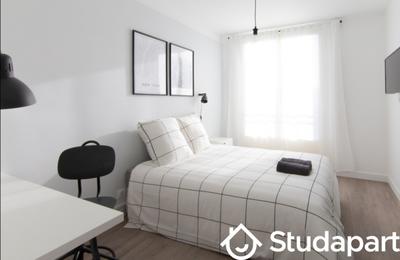 Chambre - 11 m² - 1 pièce