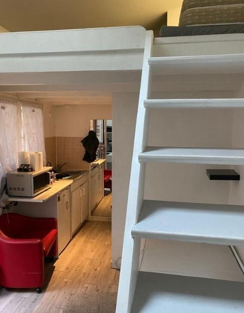 Studio - 15 m² - 1 pièce