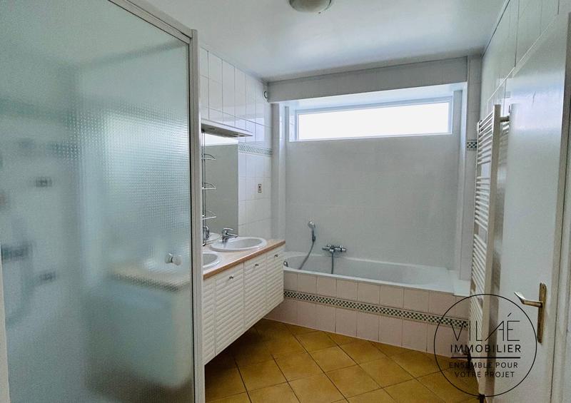 Appartement - 106 m² - 4 pièces