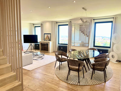 Duplex - 210 m² - 7 pièces