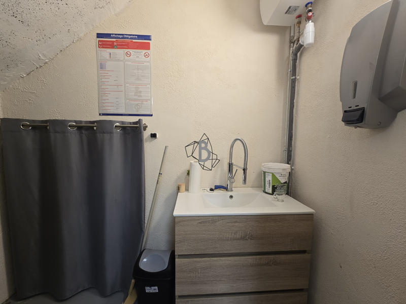 Local commercial - 198 m²