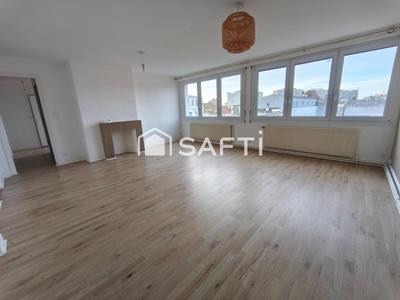 Appartement - 104 m² - 6 pièces