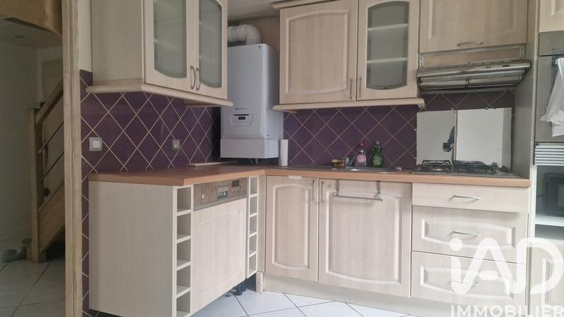 Maison - 90 m² - 5 pièces