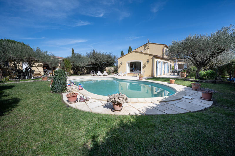 Villa - 177 m² - 5 pièces