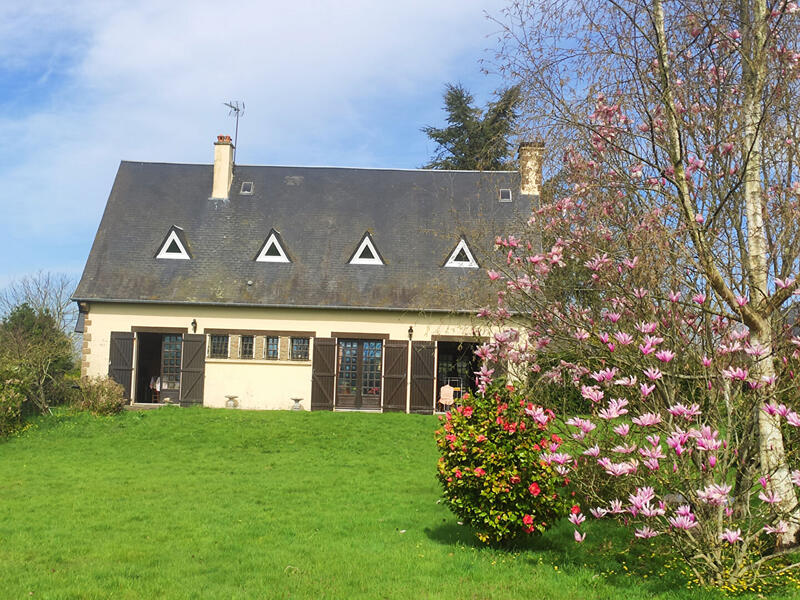 Maison - 184 m² - 4 pièces