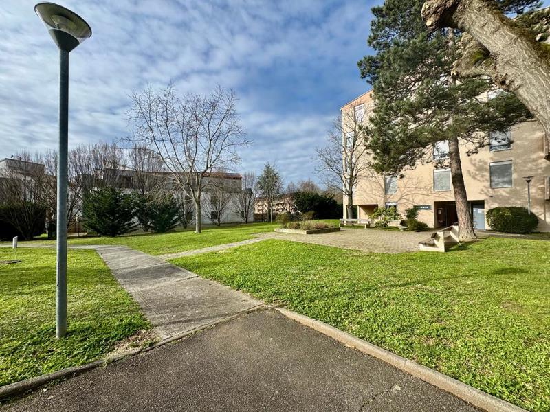 Appartement - 110 m² - 5 pièces