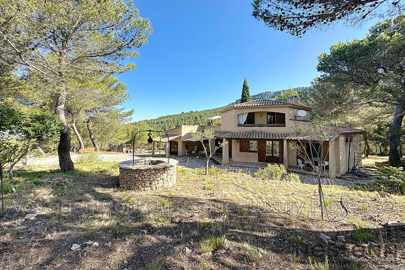 Villa - 158 m² - 6 pièces