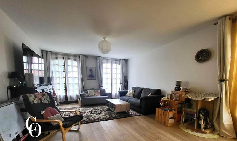 Maison - 145 m² - 6 pièces