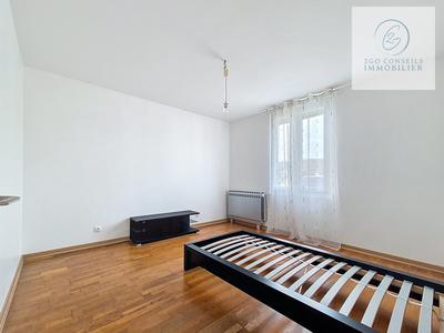 Maison - 106 m² - 4 pièces