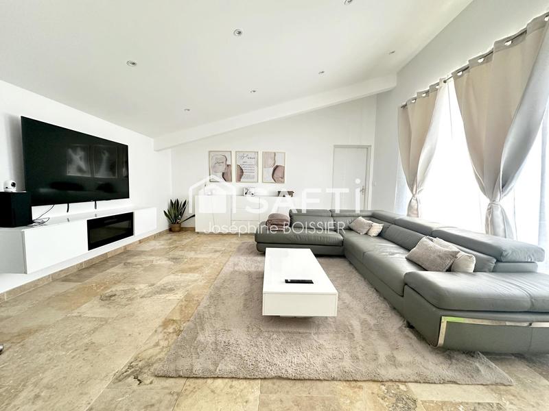 Maison - 98 m² - 4 pièces