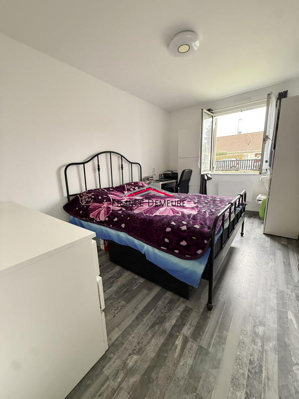 Maison - 75 m² - 5 pièces