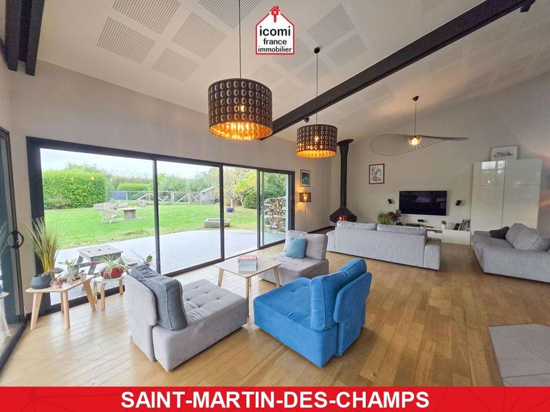 Propriété - 250 m² - 8 pièces