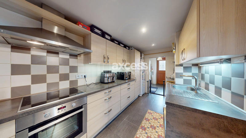 Maison - 80 m² - 4 pièces