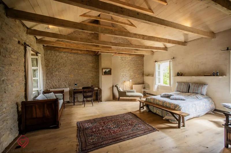 Demeure - 420 m² - 10 pièces