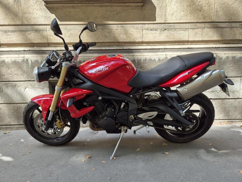 Triumph Street Triple