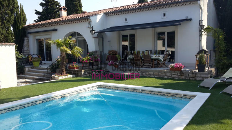 Maison - 143 m² - 5 pièces