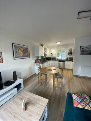 Maison - 180 m² - 7 pièces