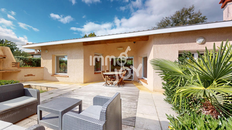 Maison - 159 m² - 5 pièces